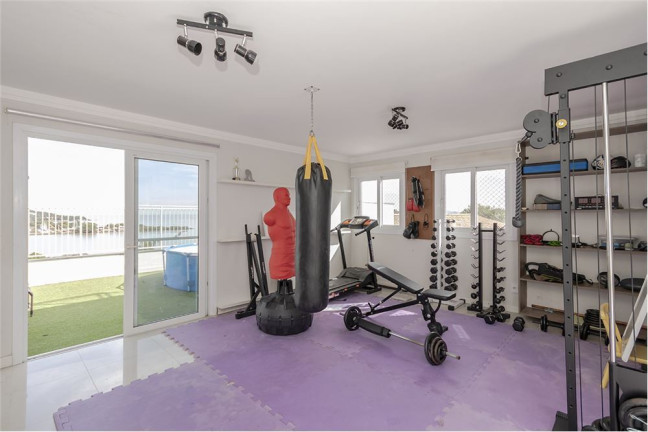 Imagem Casa com 4 Quartos à Venda, 631 m² em Vila Assunção - Porto Alegre Imagem Casa com 4 Quartos à Venda, 631 m² em Vila Assunção - Porto Alegre