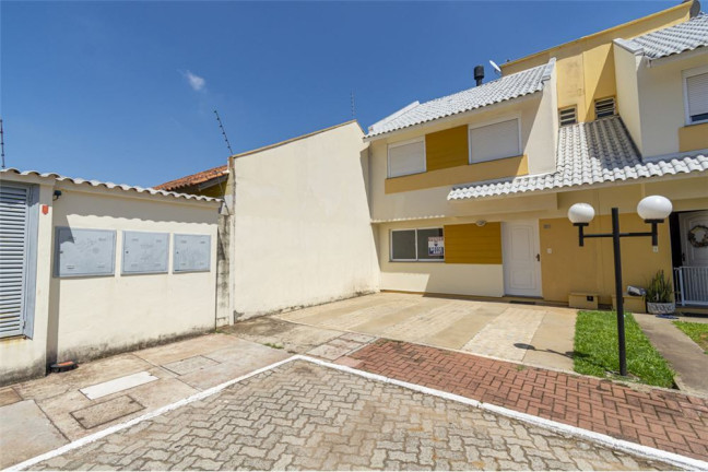 Imagem Casa com 3 Quartos à Venda, em Olaria - Canoas Imagem Casa com 3 Quartos à Venda, em Olaria - Canoas