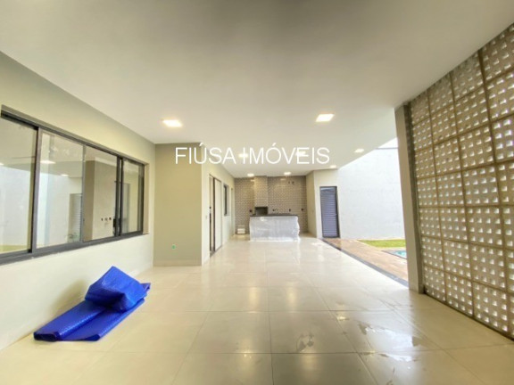 Imagem Casa com 3 Quartos à Venda,  em Aeroporto - Batatais