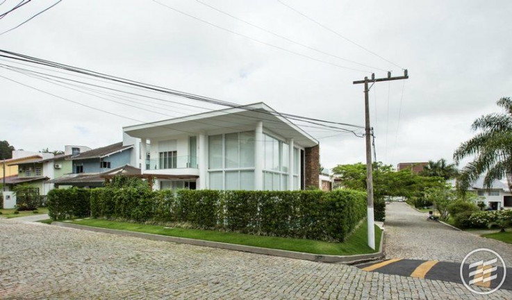 Imagem Casa com 4 Quartos à Venda, 730 m² em Estados - Balneário Camboriú Imagem Casa com 4 Quartos à Venda, 730 m² em Estados - Balneário Camboriú