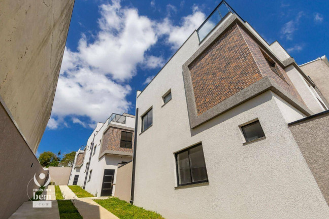 Sobrado com 3 Quartos à Venda, 101 m² em Bairro Alto - Curitiba