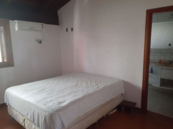 Imagem Casa com 4 Quartos à Venda, 430 m² em Jurerê - Florianópolis Imagem Casa com 4 Quartos à Venda, 430 m² em Jurerê - Florianópolis