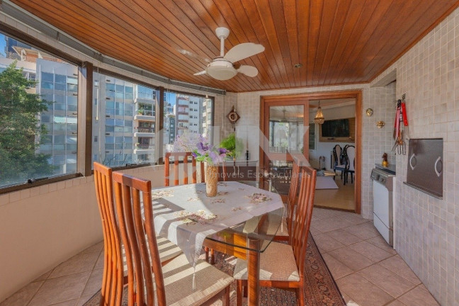 Imagem Apartamento com 3 Quartos à Venda, 107 m² em Rio Branco - Porto Alegre Imagem Apartamento com 3 Quartos à Venda, 107 m² em Rio Branco - Porto Alegre
