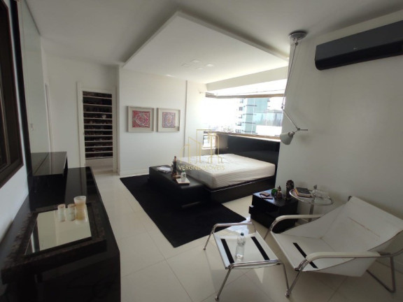 Imagem Imóvel com 4 Quartos à Venda, 315 m² em Ondina - Salvador Imagem Imóvel com 4 Quartos à Venda, 315 m² em Ondina - Salvador