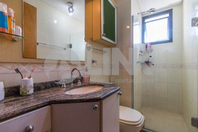 Imagem Apartamento com 3 Quartos à Venda, 101 m² em Higienópolis - Porto Alegre Imagem Apartamento com 3 Quartos à Venda, 101 m² em Higienópolis - Porto Alegre