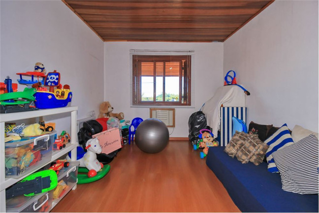Imagem Casa com 3 Quartos à Venda,  em Ipanema - Porto Alegre