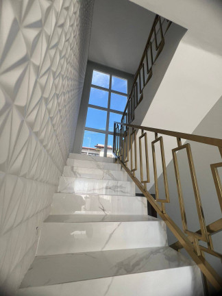 Imagem Casa com 4 Quartos à Venda, 360 m² em Estreito - Florianópolis Imagem Casa com 4 Quartos à Venda, 360 m² em Estreito - Florianópolis
