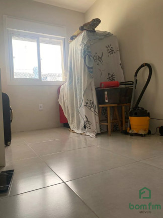 Imagem Casa com 2 Quartos à Venda, 54 m² em Olaria - Canoas Imagem Casa com 2 Quartos à Venda, 54 m² em Olaria - Canoas
