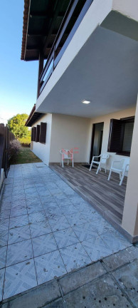 Imagem Sobrado com 4 Quartos à Venda, em Capão Da Canoa Imagem Sobrado com 4 Quartos à Venda, em Capão Da Canoa