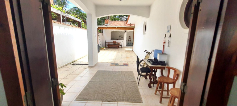 Imagem Casa com 4 Quartos à Venda, 360 m² em Balneário Praia Do Pernambuco Guarujá - São Paulo Imagem Casa com 4 Quartos à Venda, 360 m² em Balneário Praia Do Pernambuco Guarujá - São Paulo