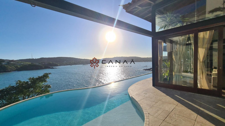 Imagem Casa com 5 Quartos à Venda, 400 m² em Ferradura - Armação Dos Búzios Imagem Casa com 5 Quartos à Venda, 400 m² em Ferradura - Armação Dos Búzios