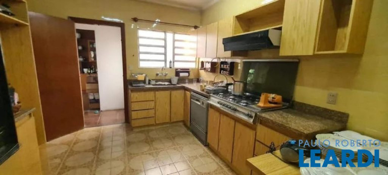 Imagem Casa com 3 Quartos à Venda, 400 m² em Vila Bastos - Santo André Imagem Casa com 3 Quartos à Venda, 400 m² em Vila Bastos - Santo André