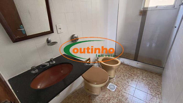 Imagem Apartamento com 5 Quartos à Venda, 240 m² em Tijuca - Rio De Janeiro Imagem Apartamento com 5 Quartos à Venda, 240 m² em Tijuca - Rio De Janeiro