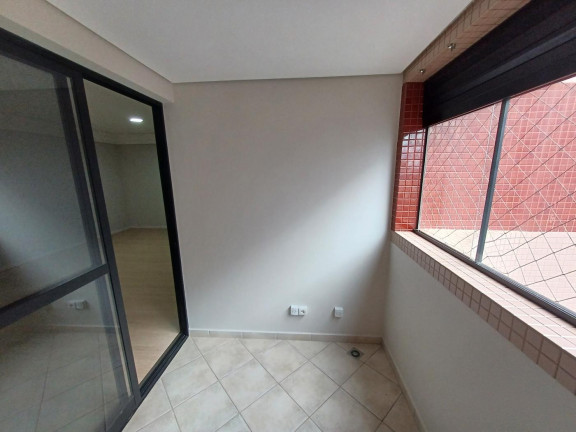 Imagem Apartamento com 3 Quartos para Alugar, 133 m² em Batel - Curitiba Imagem Apartamento com 3 Quartos para Alugar, 133 m² em Batel - Curitiba