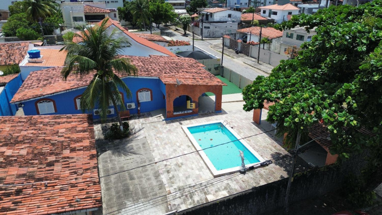 Imagem Casa com 4 Quartos à Venda, 351 m² em Cordeiro - Recife Imagem Casa com 4 Quartos à Venda, 351 m² em Cordeiro - Recife