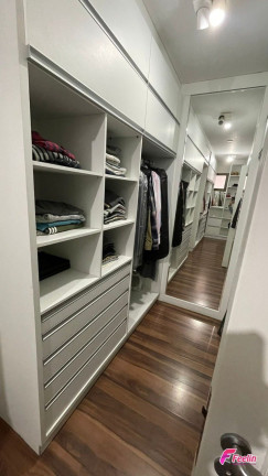 Imagem Apartamento com 4 Quartos à Venda, 332 m² em Centro - Florianópolis Imagem Apartamento com 4 Quartos à Venda, 332 m² em Centro - Florianópolis
