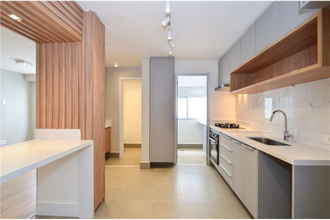 Apartamento com 2 Quartos à Venda, 70 m² em Moema - São Paulo