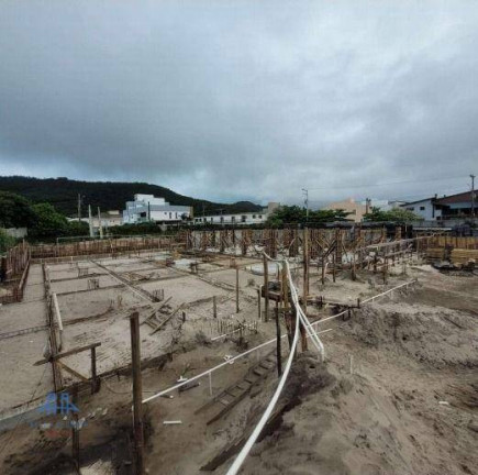 Imagem Imóvel com 2 Quartos à Venda, 92 m² em Barra Da Lagoa - Florianópolis Imagem Imóvel com 2 Quartos à Venda, 92 m² em Barra Da Lagoa - Florianópolis