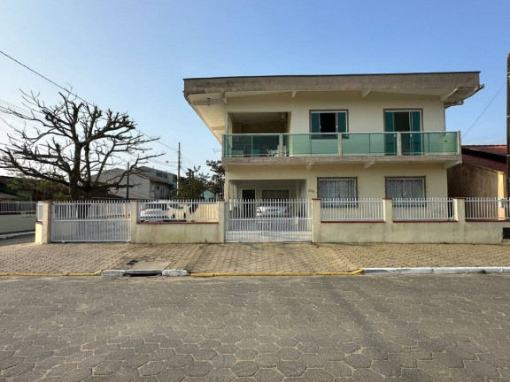 Imagem Casa com 6 Quartos à Venda, 200 m² em Centro - Balneário Barra Do Sul Imagem Casa com 6 Quartos à Venda, 200 m² em Centro - Balneário Barra Do Sul