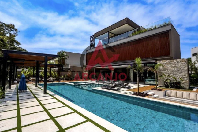 Casa com 8 Quartos à Venda, 1 m² em Riviera - Bertioga