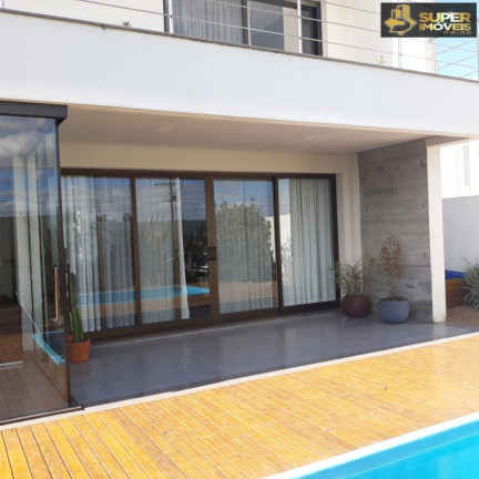 Imagem Casa com 3 Quartos à Venda, 420 m² em Laranjal - Pelotas Imagem Casa com 3 Quartos à Venda, 420 m² em Laranjal - Pelotas