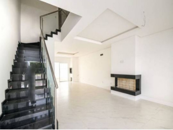 Imagem Sobrado com 3 Quartos à Venda, 190 m² em Jardim Itu - Porto Alegre