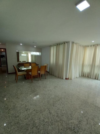 Imagem Imóvel com 3 Quartos à Venda, 130 m² em Icaraí - Niterói Imagem Imóvel com 3 Quartos à Venda, 130 m² em Icaraí - Niterói