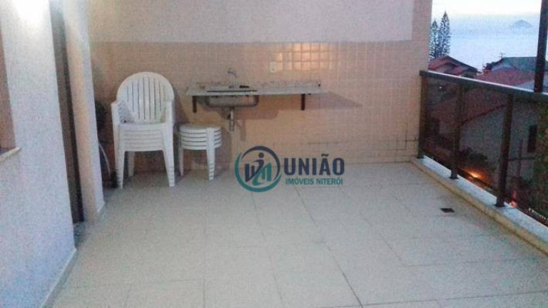 Imagem Cobertura com 3 Quartos à Venda, 230 m² em Piratininga - Niterói