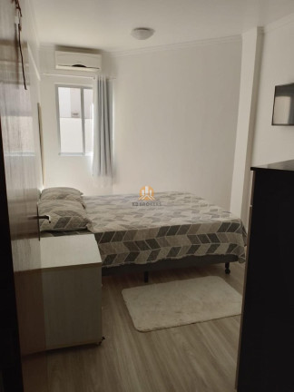 Imagem Imóvel com 3 Quartos à Venda, 132 m² em Centro - Balneário Camboriú Imagem Imóvel com 3 Quartos à Venda, 132 m² em Centro - Balneário Camboriú