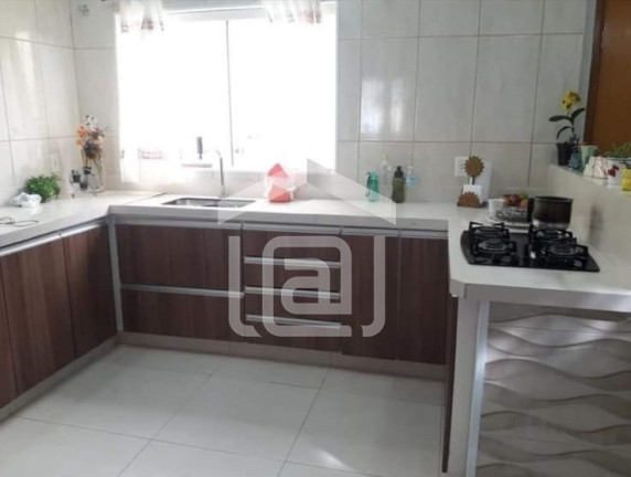 Imagem Casa com 2 Quartos à Venda, 100 m² em Monte Verde - Poços De Caldas Imagem Casa com 2 Quartos à Venda, 100 m² em Monte Verde - Poços De Caldas