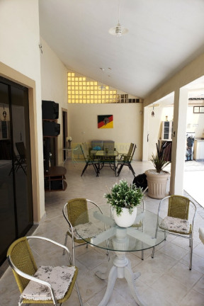Imagem Sobrado com 3 Quartos à Venda, em Sumaré - Caraguatatuba Imagem Sobrado com 3 Quartos à Venda, em Sumaré - Caraguatatuba