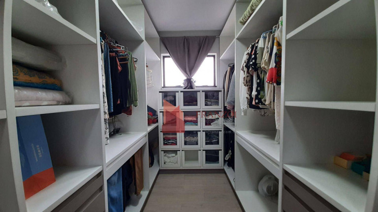 Imagem Apartamento com 4 Quartos para Alugar, 289 m² em Centro - Itajaí Imagem Apartamento com 4 Quartos para Alugar, 289 m² em Centro - Itajaí