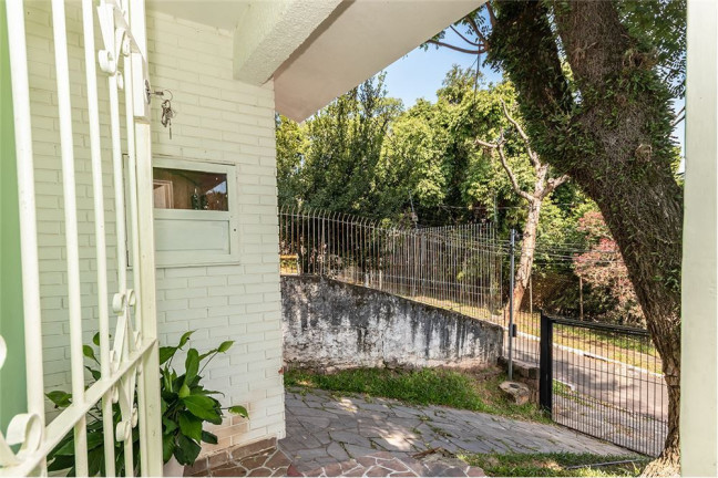 Imagem Casa com 3 Quartos à Venda,  em Santa Tereza - Porto Alegre