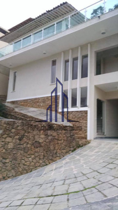 Imagem Casa com 4 Quartos à Venda, em Piratininga - Niterói Imagem Casa com 4 Quartos à Venda, em Piratininga - Niterói