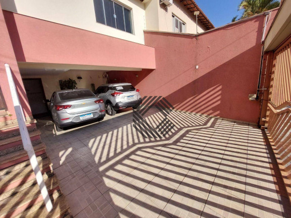 Imagem Sobrado com 3 Quartos à Venda, 360 m² em Vila Trujillo - Sorocaba Imagem Sobrado com 3 Quartos à Venda, 360 m² em Vila Trujillo - Sorocaba