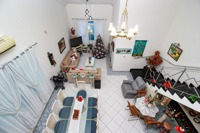 Imagem Casa com 4 Quartos à Venda, 575 m² em Encruzilhada - Santos Imagem Casa com 4 Quartos à Venda, 575 m² em Encruzilhada - Santos