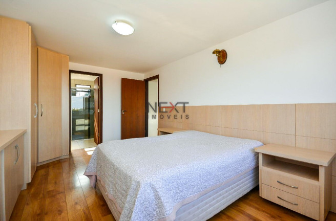 Imagem Casa com 4 Quartos à Venda, 225 m² em Pilarzinho - Curitiba