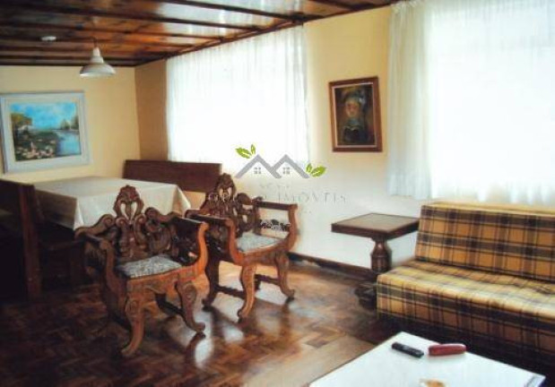 Imagem Casa com 5 Quartos à Venda, 360 m² em Vila Capivari - Campos Do Jordão Imagem Casa com 5 Quartos à Venda, 360 m² em Vila Capivari - Campos Do Jordão