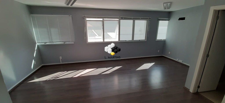 Imagem Sala Comercial à Venda, 32 m² em Menino Deus - Porto Alegre Imagem Sala Comercial à Venda, 32 m² em Menino Deus - Porto Alegre