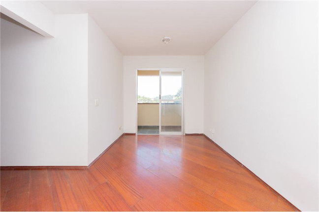 Imagem Imóvel com 3 Quartos à Venda, em Itaquera - São Paulo Imagem Imóvel com 3 Quartos à Venda, em Itaquera - São Paulo