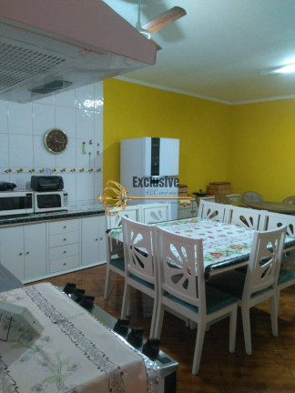 Imagem Casa com 3 Quartos à Venda, 204 m² em Vila Pires - Santo André