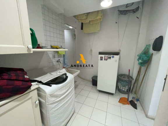 Imagem Apartamento com 4 Quartos à Venda, 235 m² em Lagoa - Rio De Janeiro Imagem Apartamento com 4 Quartos à Venda, 235 m² em Lagoa - Rio De Janeiro