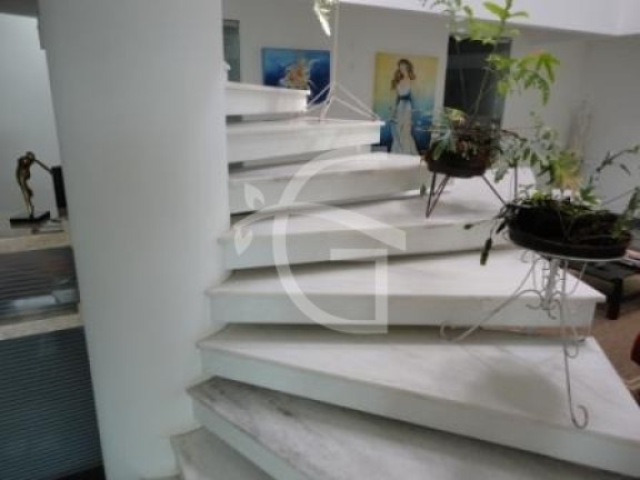 Imagem Casa com 5 Quartos à Venda, em Boa Vista - Joinville Imagem Casa com 5 Quartos à Venda, em Boa Vista - Joinville