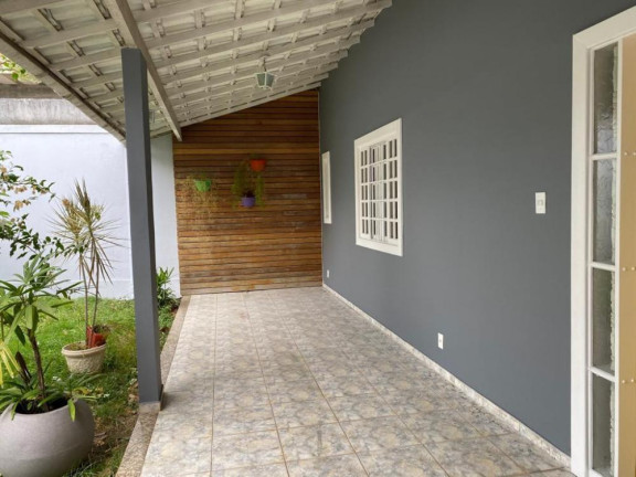 Imagem Casa com 3 Quartos para Alugar,  em Guaratiba - Rio De Janeiro