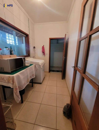 Imagem Casa com 3 Quartos à Venda, 225 m² em Jardim Piazza Di Roma - Sorocaba Imagem Casa com 3 Quartos à Venda, 225 m² em Jardim Piazza Di Roma - Sorocaba