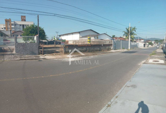 Imagem Terreno à Venda,  em Iririú - Joinville