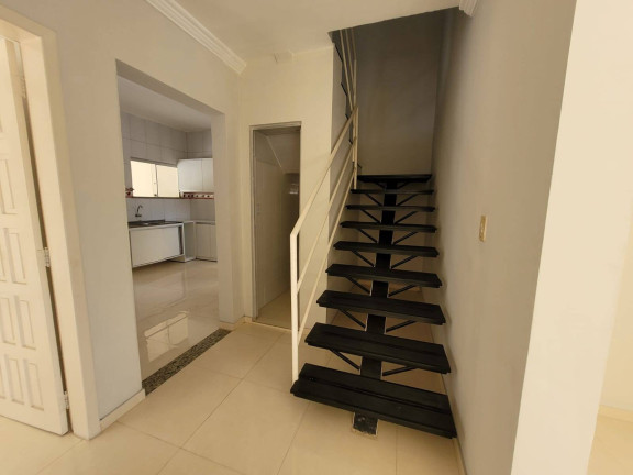 Imagem Casa com 5 Quartos para Alugar,  em Tapanã (icoaraci) - Belém