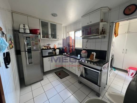 Apartamento com 2 Quartos à Venda, 75 m² em Itapuã - Vila Velha