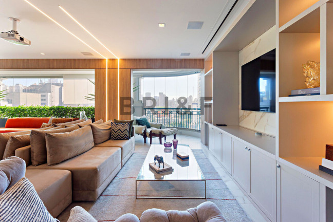 Apartamento com 3 Quartos à Venda, 238 m² em Brooklin  - São Paulo