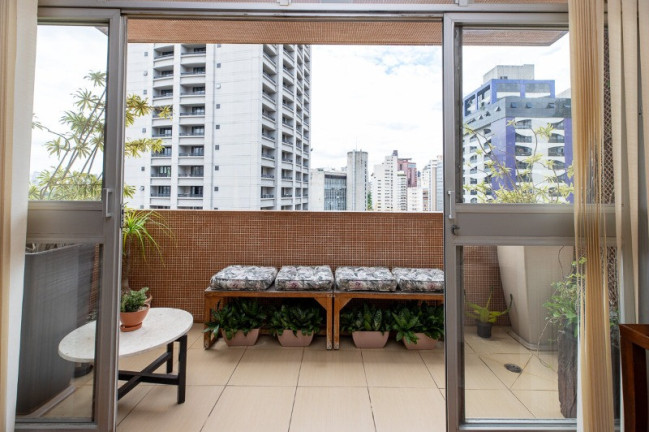 Imagem Imóvel com 3 Quartos à Venda, 180 m² em Itaim Bibi - São Paulo
